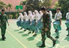 Satgas TMMD Gresik Tanamkan Disiplin dan Jiwa Nasionalisme di SMAN 1 Kedamean