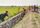 Dibalik TMMD 128 Gresik, Kamera Pratu Julda Rekam Gotong-Royong