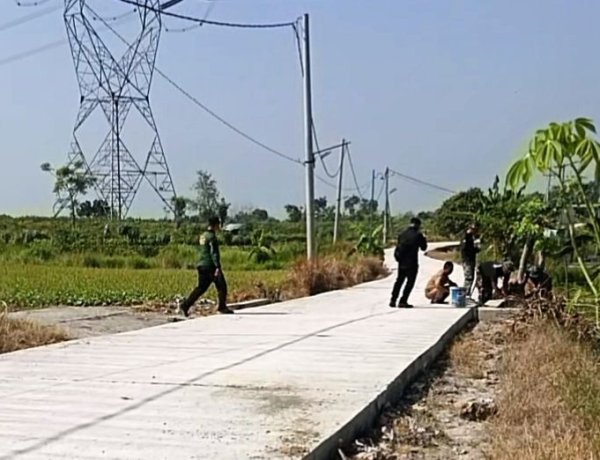 TMMD 128 Gresik Rampungkan Jalan Cor Beton di Dusun Slempit